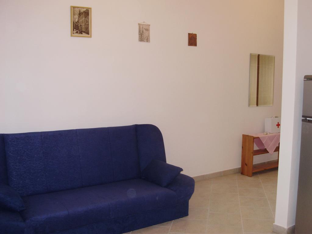 Apartments Ruzmarin 沃希 外观 照片