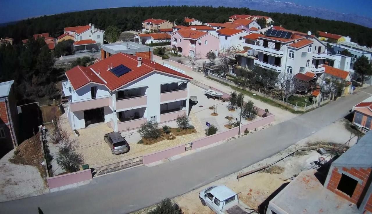 Apartments Ruzmarin 沃希 外观 照片
